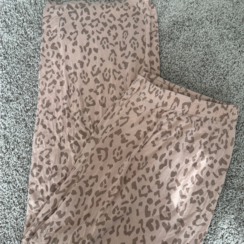 Kyte Leopard Print Lounge Pants